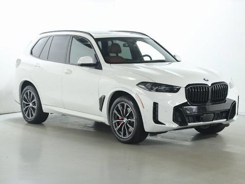 Used 2024 BMW X5 xDrive40i w/ M Sport Package AWD/4WD image 10
