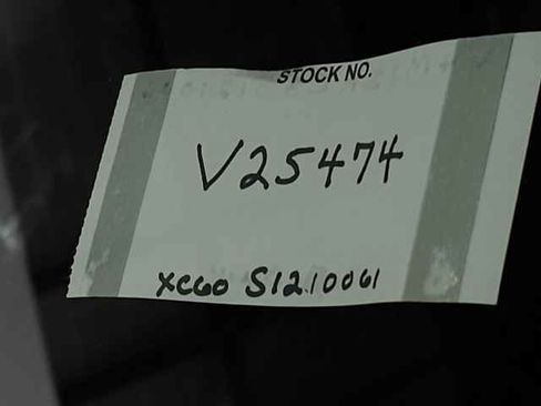 New 2025 Volvo XC60 B5 Plus w/ Protection Package Premier image 32