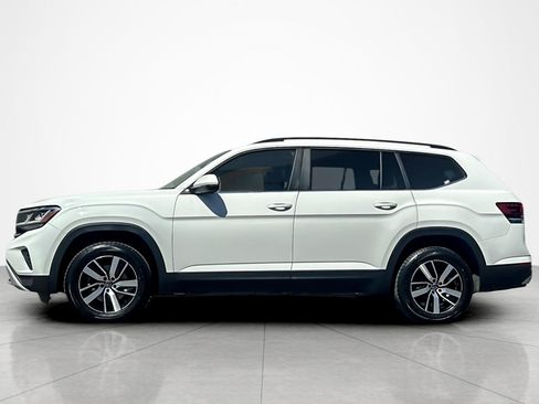 Used 2021 Volkswagen Atlas SE FWD image 2