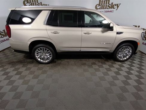 Used 2023 GMC Yukon Denali image 9