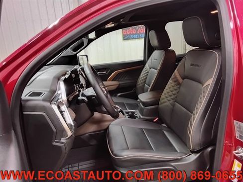 Used 2024 GMC Canyon Denali AWD/4WD image 10