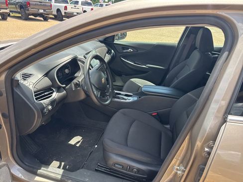 Used 2024 Chevrolet Malibu LT FWD image 10