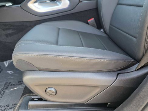 Used 2025 Mercedes-Benz GLE 350 4MATIC image 15