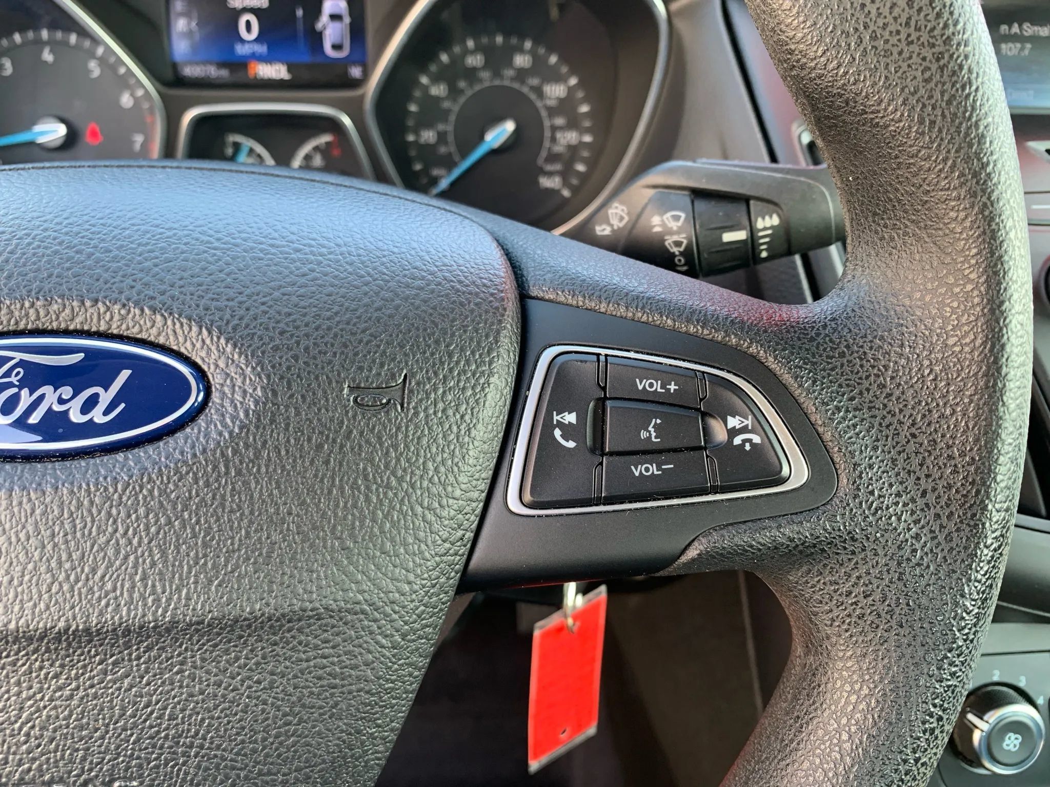 Used 2016 Ford Focus SE FWD image 13