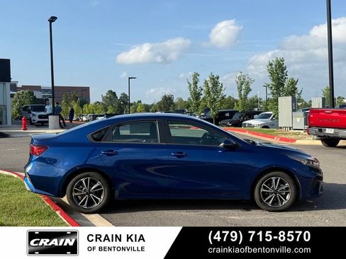 Used 2022 Kia Forte LXS w/ LXS Technology Package FWD image 8