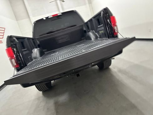 Used 2019 Ford F150 Platinum AWD/4WD image 16