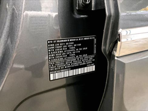 Used 2024 Volkswagen Tiguan SEL R-Line image 34