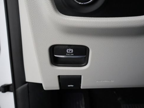 Used 2023 Jeep Grand Cherokee L Overland w/ Advanced Protech Group III AWD/4WD image 50