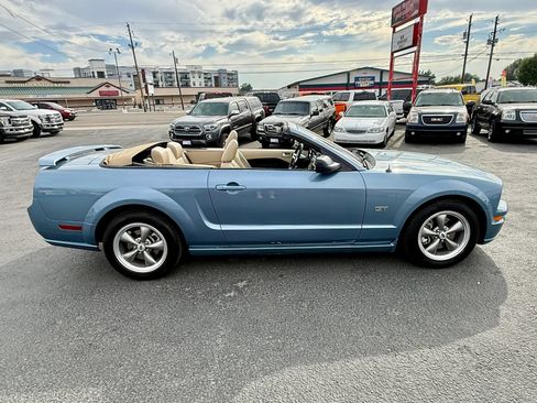 Used 2005 Ford Mustang GT Premium RWD image 6
