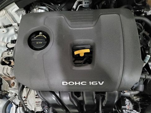 Used 2018 Hyundai Elantra Value Edition w/ Cargo Package FWD image 30