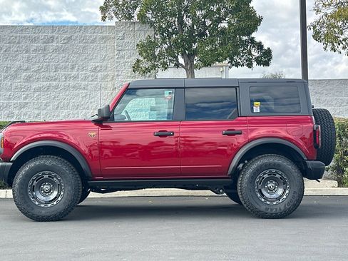New 2025 Ford Bronco Badlands w/ Sasquatch Package image 7