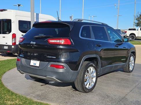 Used 2016 Jeep Cherokee Limited image 7