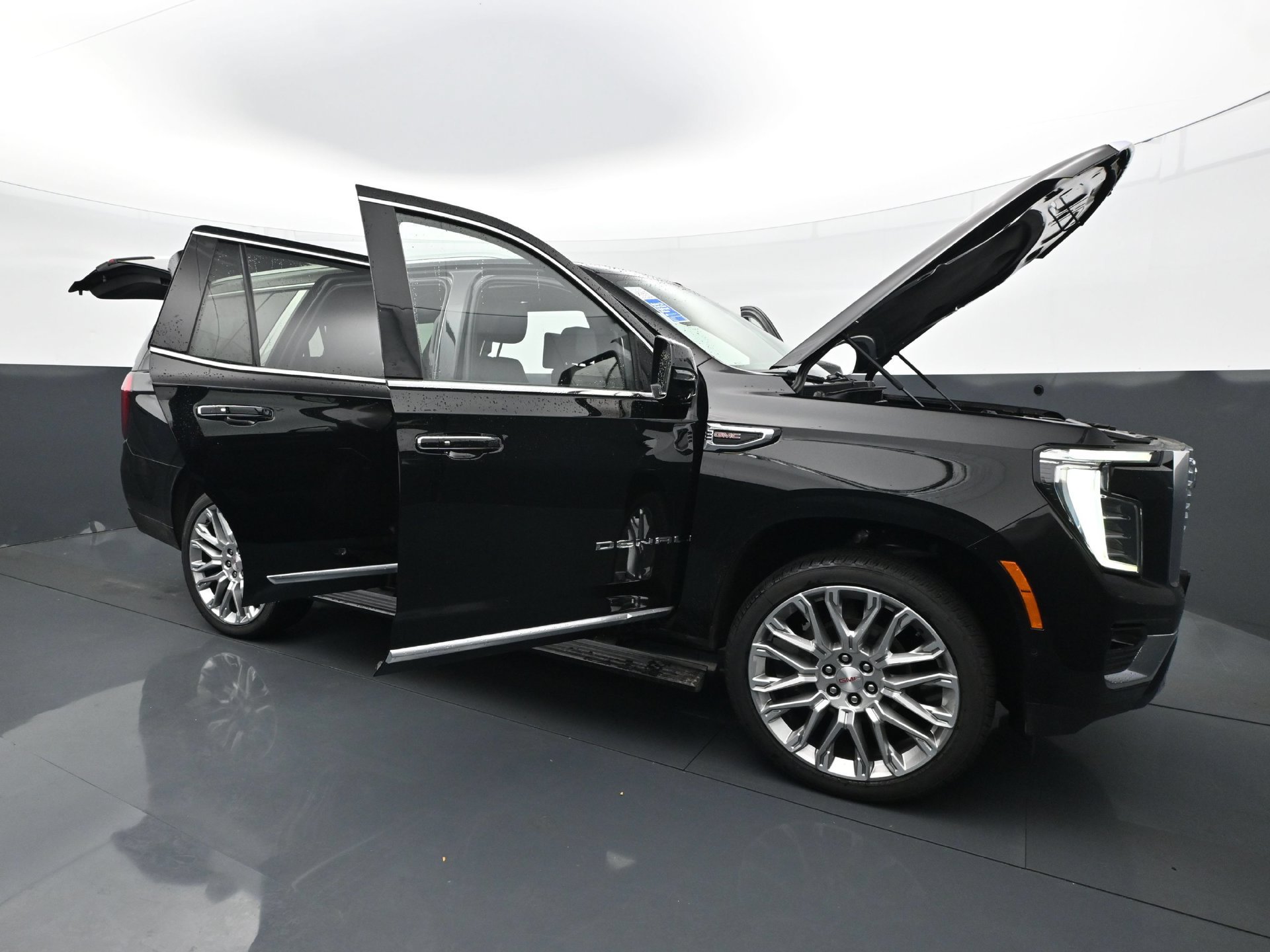 Used 2025 GMC Yukon Denali w/ Denali Reserve Package AWD/4WD image 41