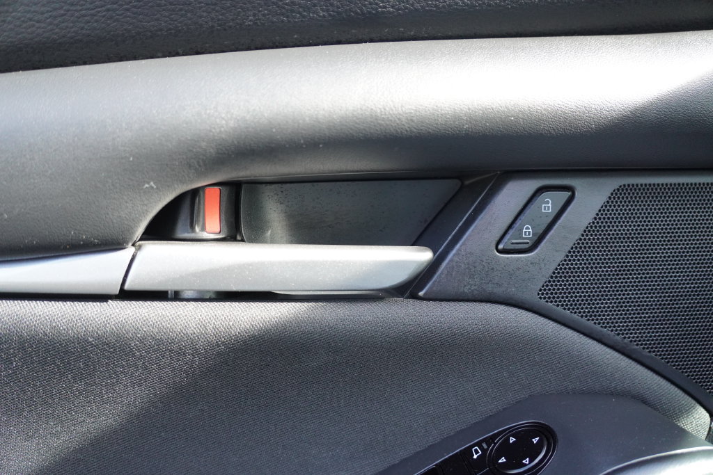 Used 2024 MAZDA MAZDA3 s FWD image 16