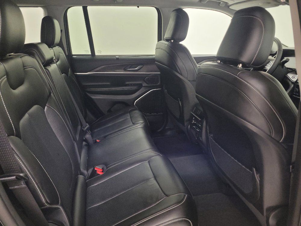 Used 2023 Jeep Grand Cherokee 4WD 4xe w/ Luxury Tech Group II image 19