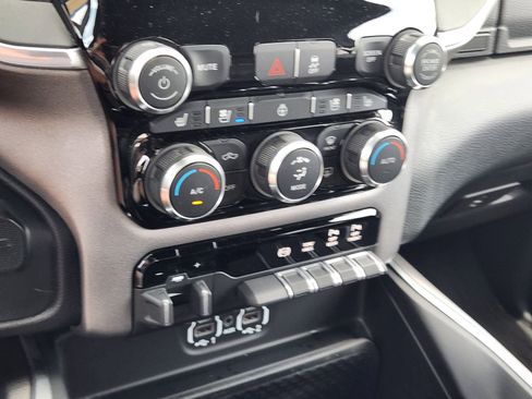 Used 2021 RAM 2500 Laramie AWD/4WD image 21