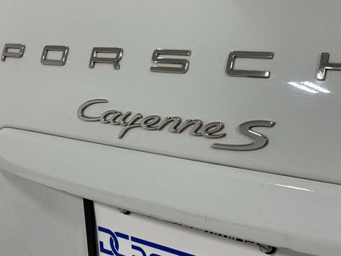 Used 2013 Porsche Cayenne S AWD/4WD image 27