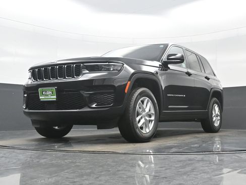 New 2026 Jeep Grand Cherokee Laredo AWD/4WD image 11