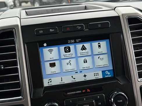 Used 2017 Ford F250 Lariat w/ Lariat Ultimate Package AWD/4WD image 28