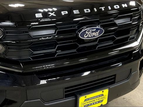 Certified 2025 Ford Expedition Max Active AWD/4WD image 30
