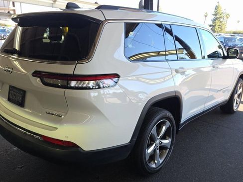 Used 2021 Jeep Grand Cherokee L Limited image 4