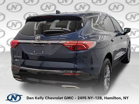 Used 2023 Buick Enclave Essence AWD/4WD image 2