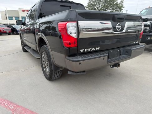 Used 2019 Nissan Titan Platinum Reserve w/ Platinum Utility Package AWD/4WD image 2