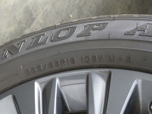 Used 2023 Lexus GX 460 Luxury w/ Sport Design Package image 46