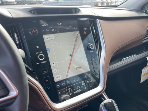 Used 2025 Subaru Outback Touring XT image 14