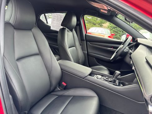 Used 2020 MAZDA MAZDA3 Hatchback w/ Preferred Package FWD image 20