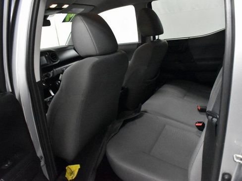 Used 2019 Toyota Tacoma SR w/ SR Convenience Package image 15