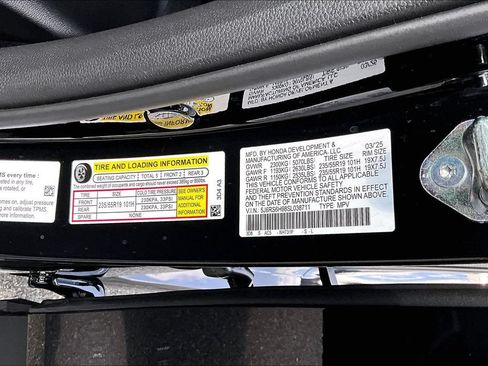 Used 2025 Honda CR-V Sport Touring image 16