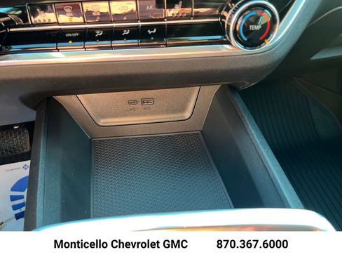New 2026 Chevrolet Equinox LT w/ LPO, Floor Liner Package image 20