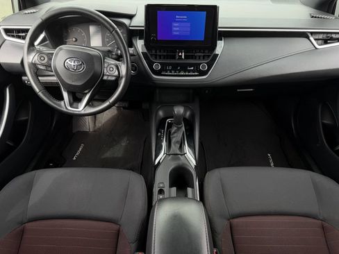 Used 2023 Toyota Corolla SE FWD image 11