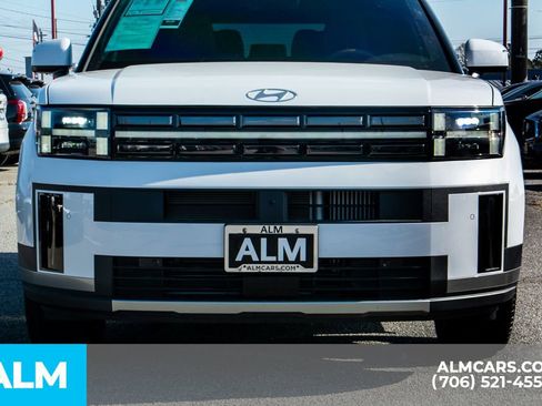 Used 2024 Hyundai Santa Fe Limited image 9