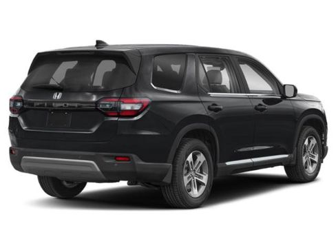 New 2025 Honda Pilot EX-L image 2