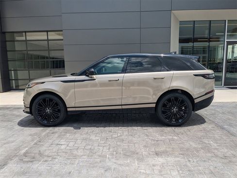New 2026 Land Rover Range Rover Velar Dynamic SE image 7