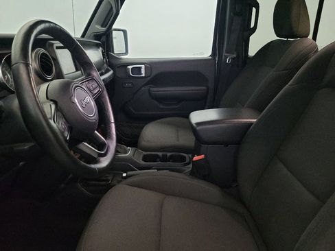Used 2019 Jeep Wrangler Unlimited Sport S AWD/4WD image 17