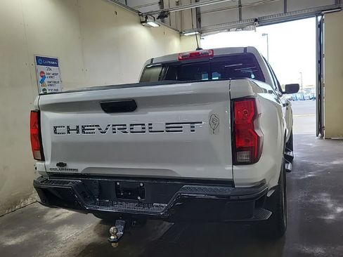 Used 2023 Chevrolet Colorado W/T w/ WT Convenience Package II RWD image 2