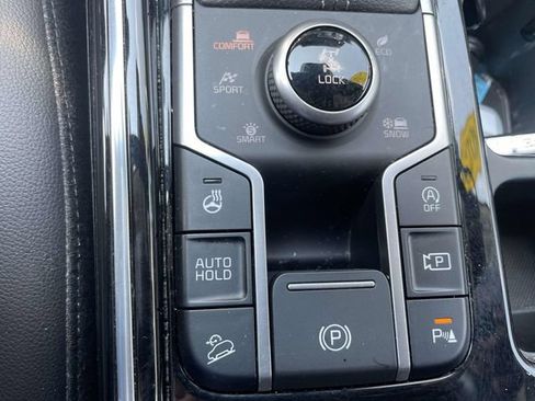 Certified 2023 Kia Sorento SX AWD/4WD image 34