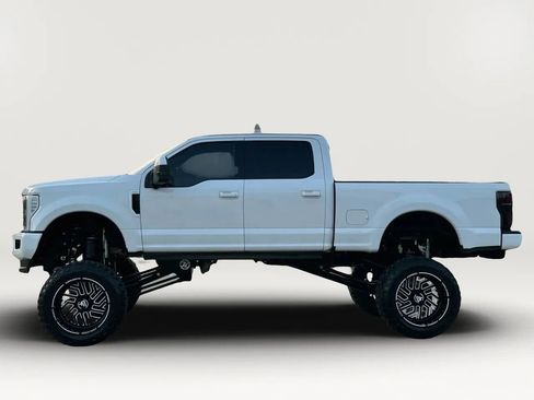 Used 2018 Ford F250 XLT w/ XLT Premium Package image 9