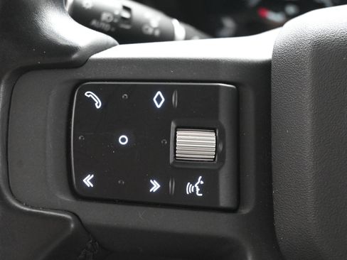 Used 2023 Land Rover Defender 110 X-Dynamic SE image 21