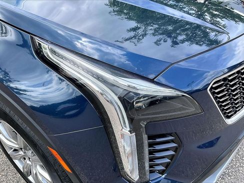 Used 2019 Cadillac XT4 Premium Luxury w/ Cold Weather Package AWD/4WD image 33