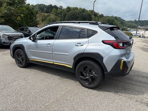 Used 2025 Subaru Crosstrek 2.5i Sport AWD/4WD image 3