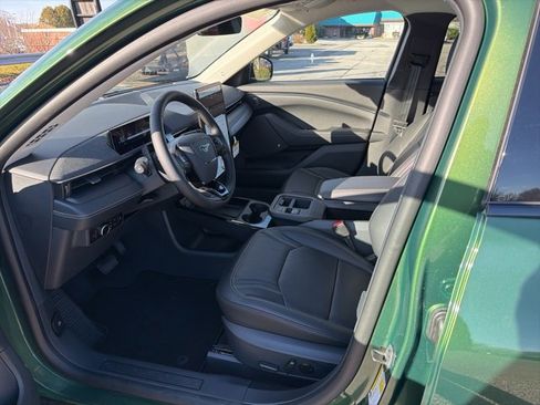 New 2025 Ford Mustang Mach-E Premium image 10