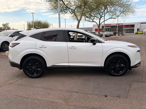 Certified 2025 Nissan Murano SV FWD image 7