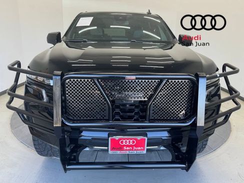 Used 2023 Chevrolet Tahoe Z71 w/ Luxury Package image 2