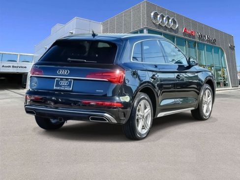 Used 2023 Audi Q5 e Premium Plus w/ Premium Plus Package image 4
