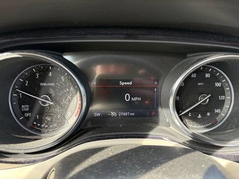 Used 2023 Buick Encore GX Essence w/ Sport Touring Package FWD image 9