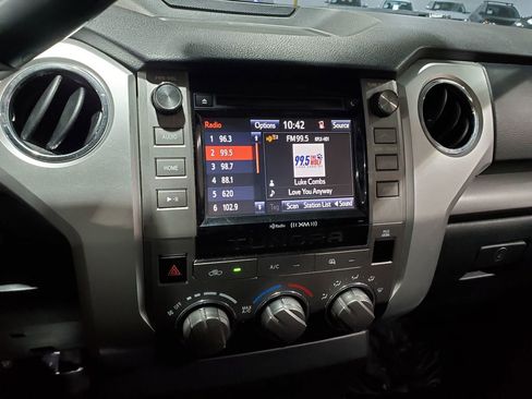 Used 2019 Toyota Tundra SR5 image 29
